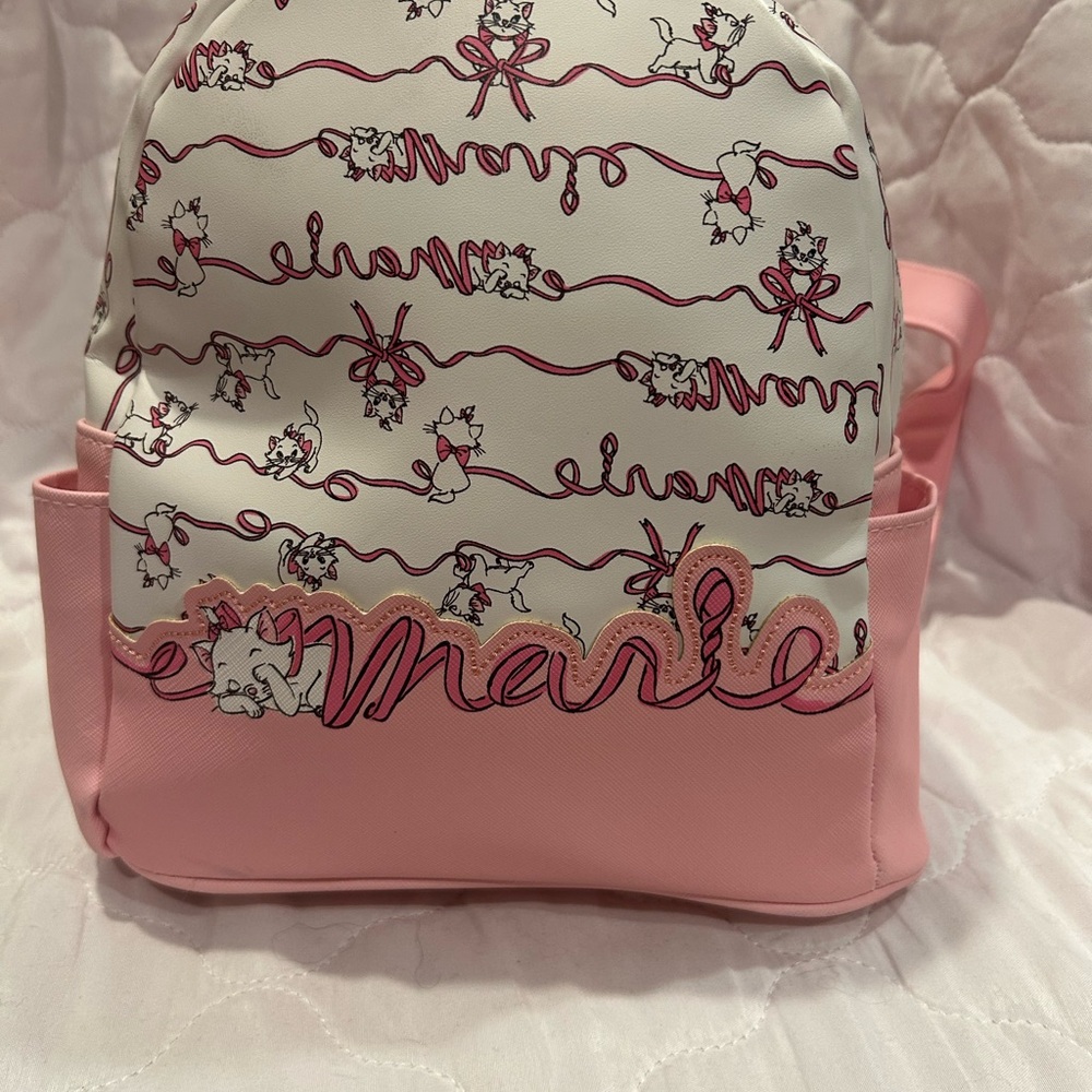 Dani by Danielle Nicole Disney Aristocats Marie Elegant Script bag